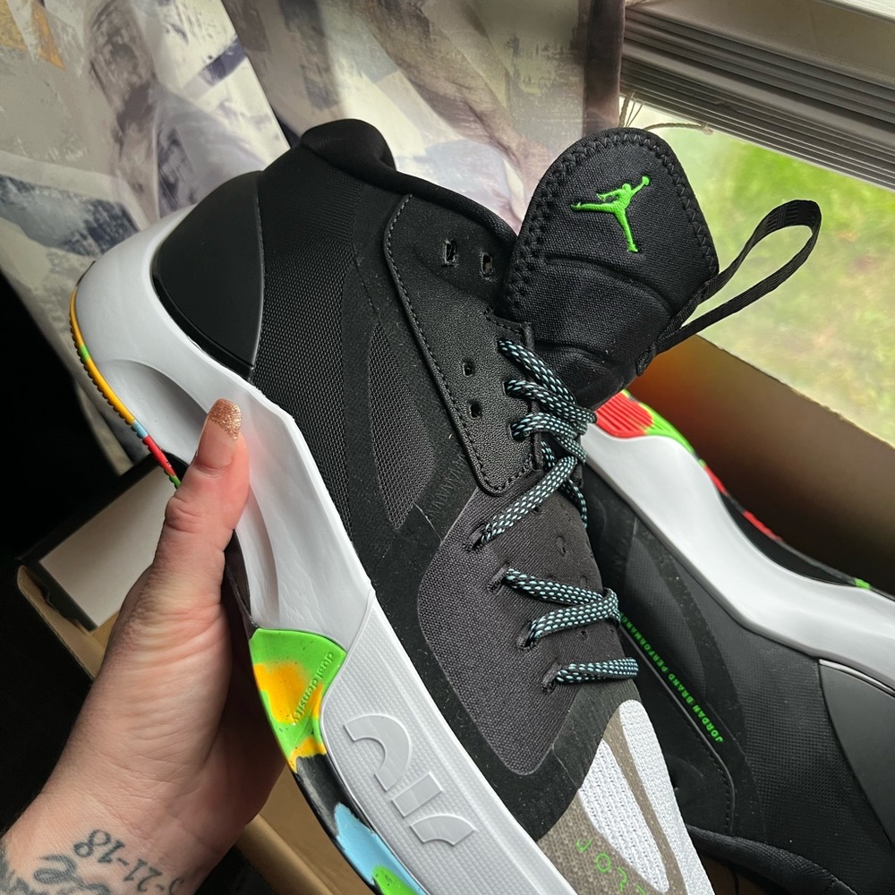 Jordan Zoom Separate